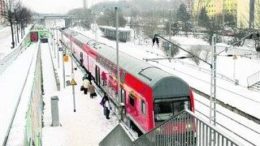 Bedroht: S-Bahn-Strecke in Gr?nau soll f?r fast 3 Jahre stillgelegt werden Foto: Andr? Kempner