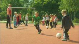 Fairplay im Fussball gilt auch schon bei den Kleinen. Foto: Kita Am Kirschberg